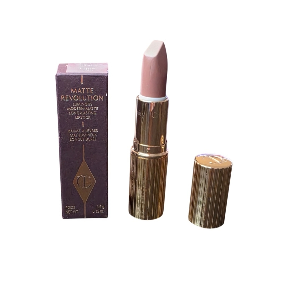 Charlotte Tilbury Matte Revolution Lipstick in Pillow Talk Size 0.12 oz / 3.5 g